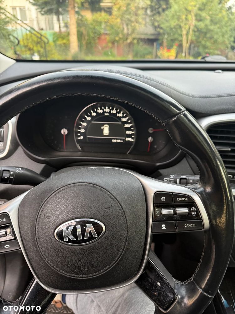 Kia Sorento - 4