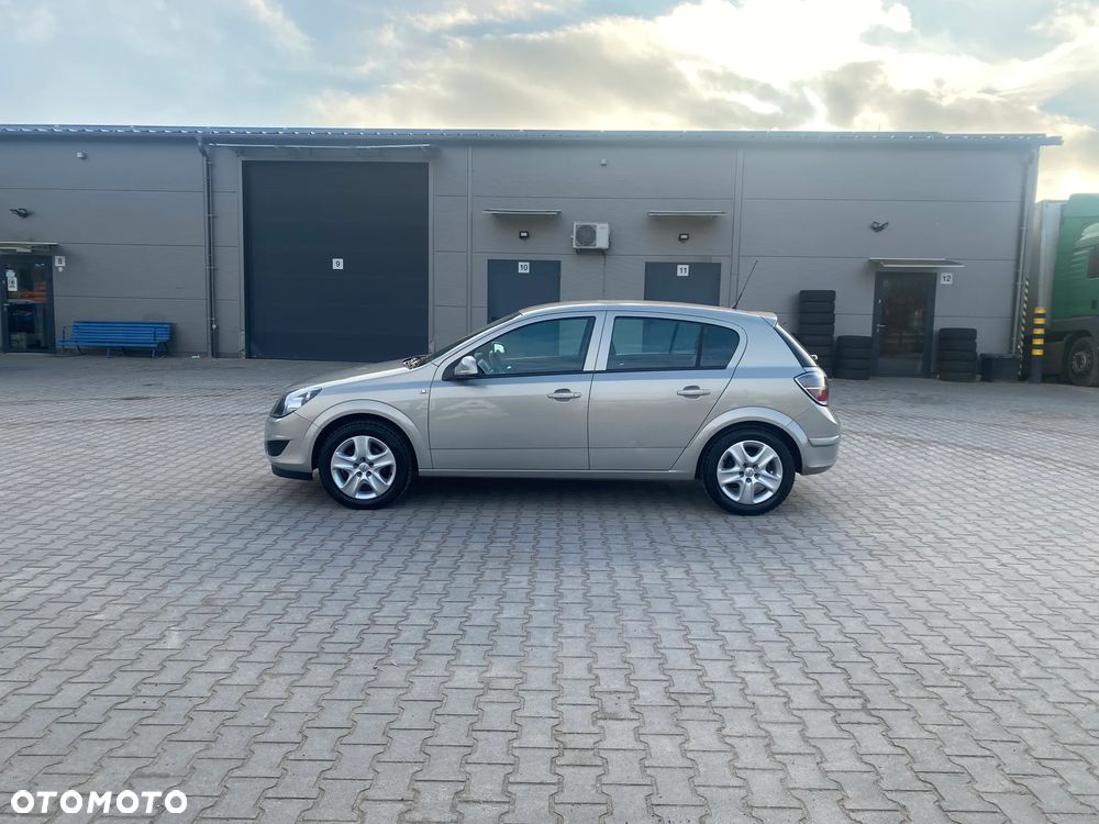Opel Astra 1.4 Enjoy - 8