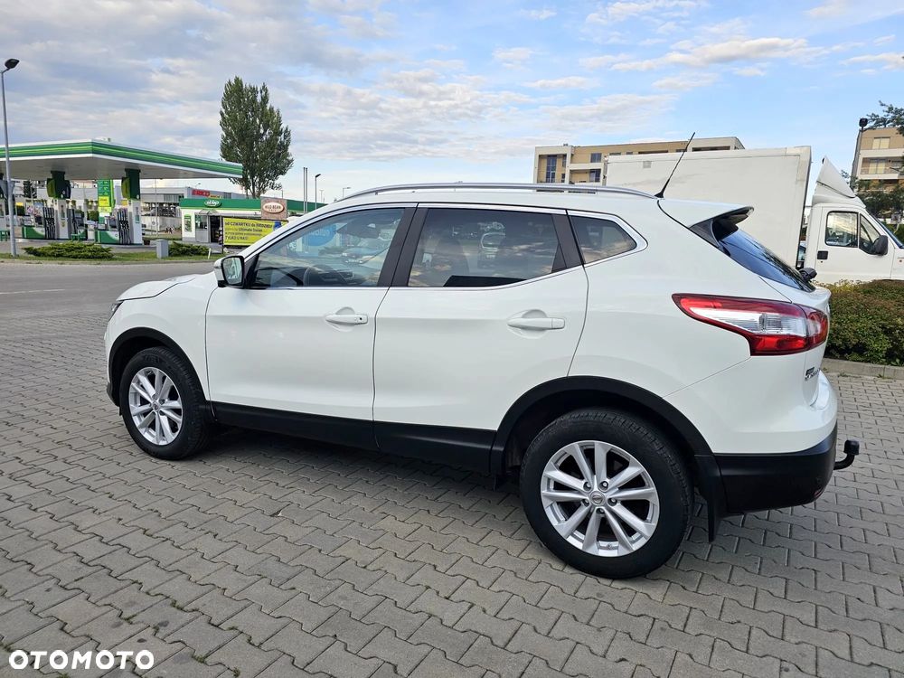 Nissan Qashqai 1.6 DIG-T Tekna - 16