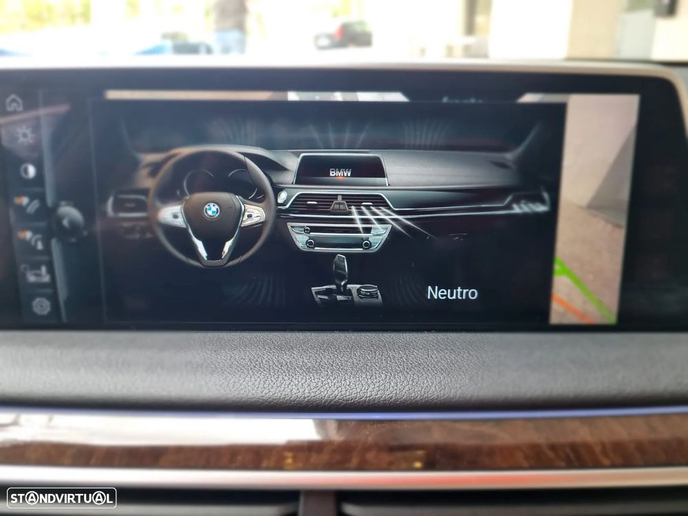 BMW 730 d Auto - 32