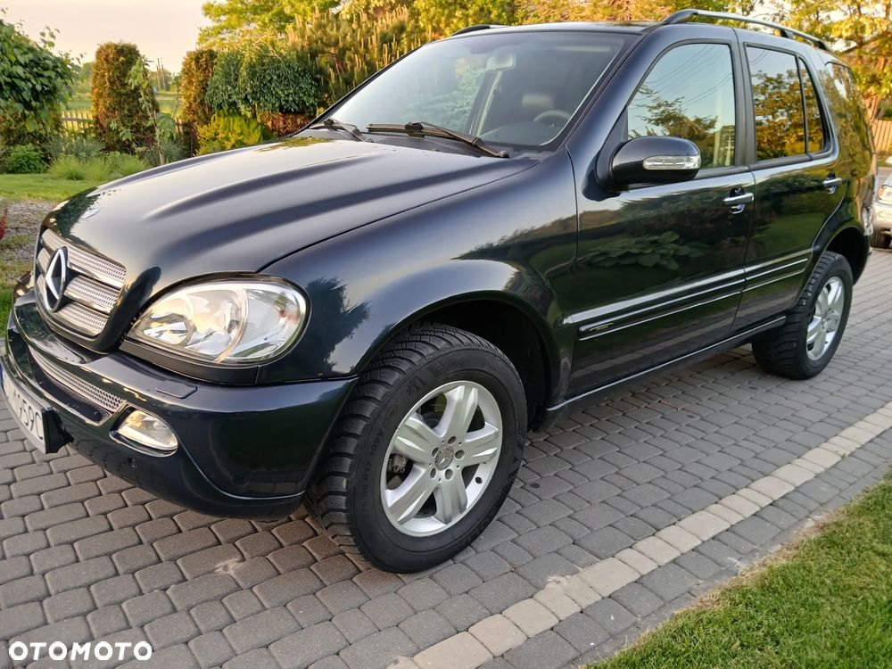Mercedes-Benz ML - 23