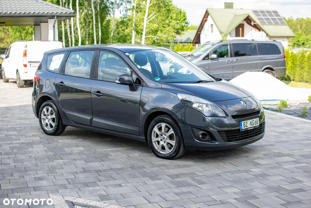 Renault Grand Scenic 1.6 16V 110 Dynamique - 29