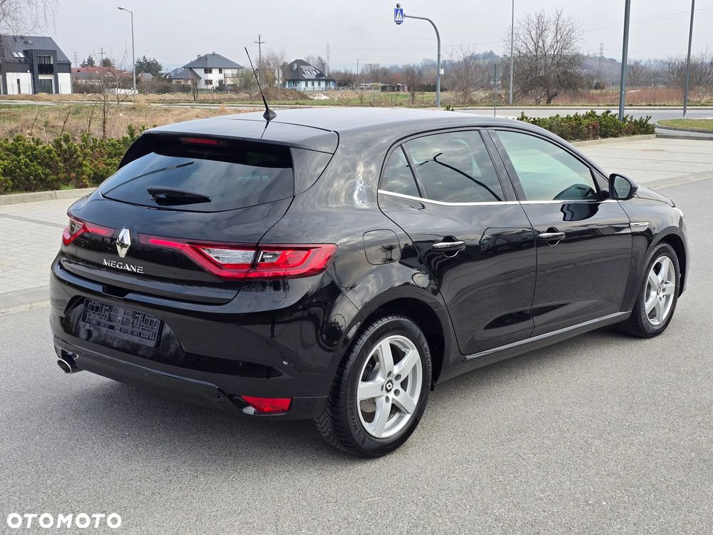 Renault Megane BLUE dCi 115 BOSE EDITION - 4