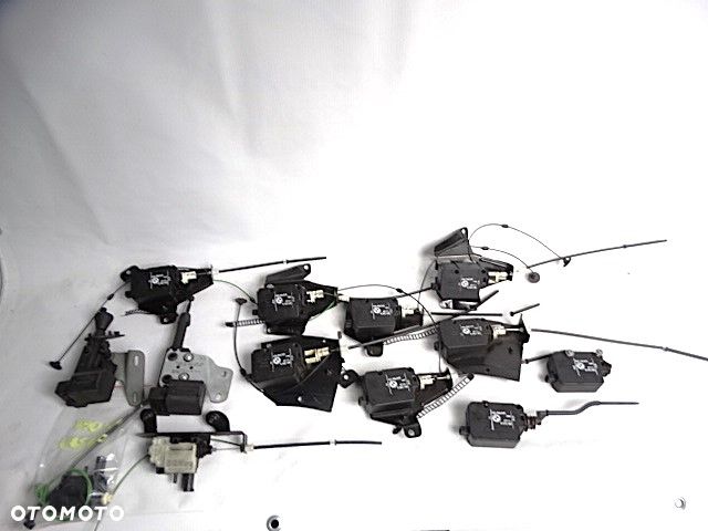 BMW E60 E61 F25 Klapka Paliwa Mechanizm Siłownik Pokrywy Klapki Wlewu Paliwa 67116985878  6985878  Nr Siłownika 406204427 406204425 - 1