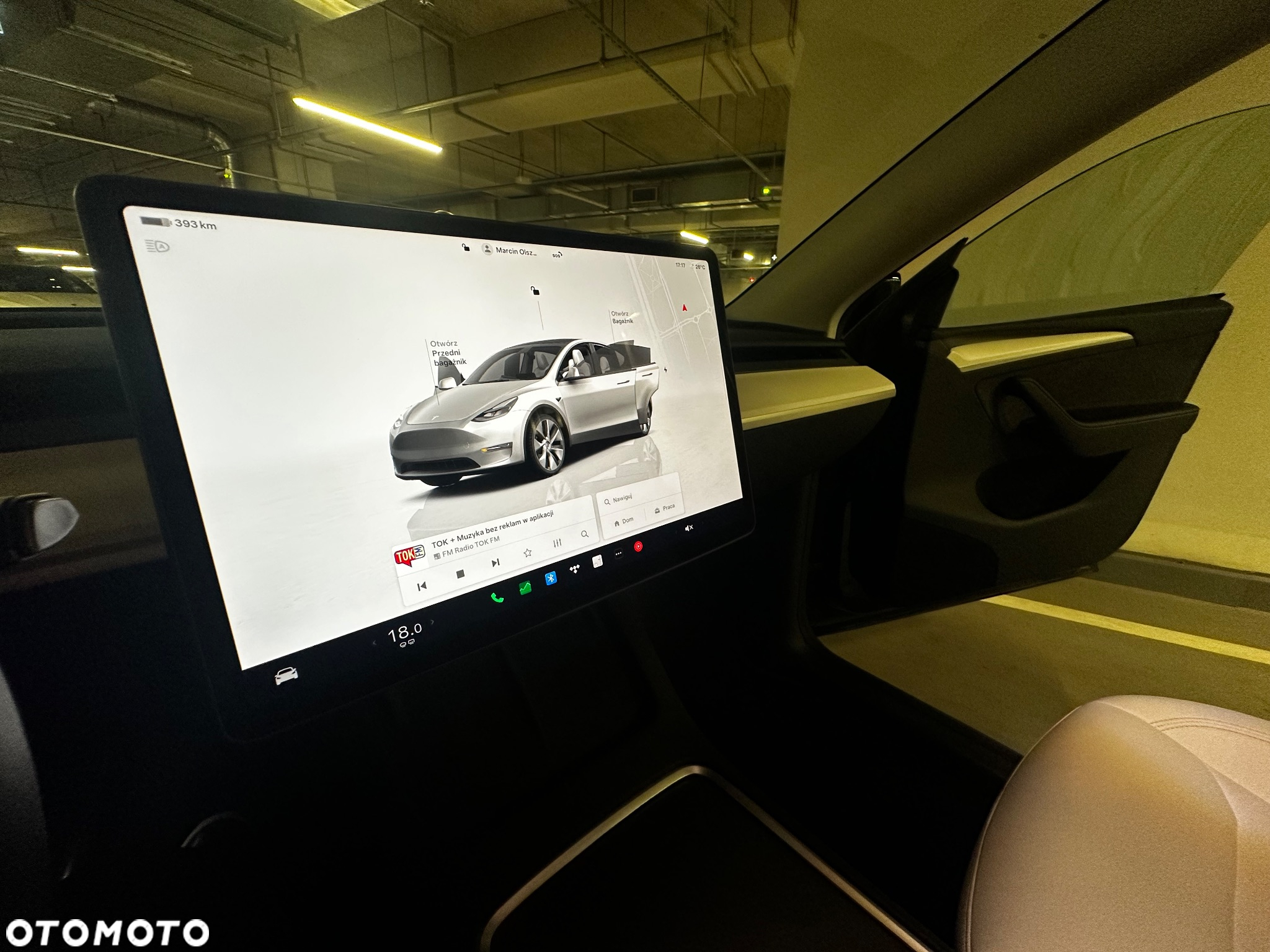 Tesla Y Long Range AWD - 26