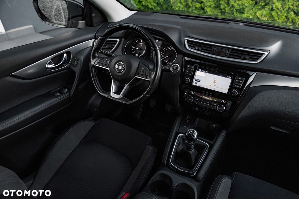 Nissan Qashqai 1.5 dCi N-Connecta - 22
