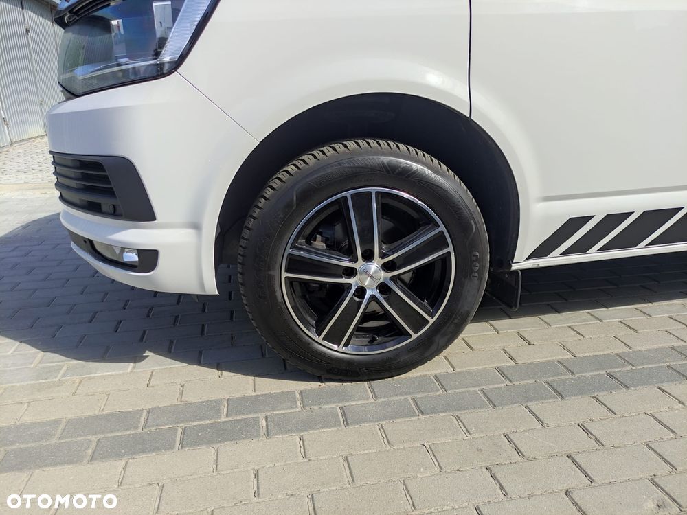 Volkswagen Caravelle 2.0 TDI L1 Highline 4Motion - 17