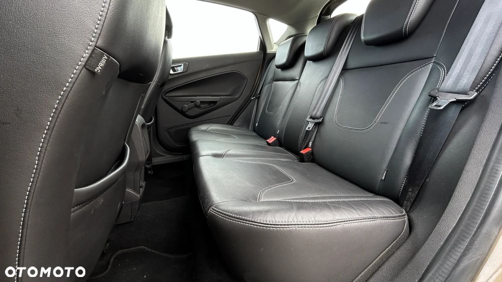 Ford Fiesta 1.0 EcoBoost Titanium X - 12