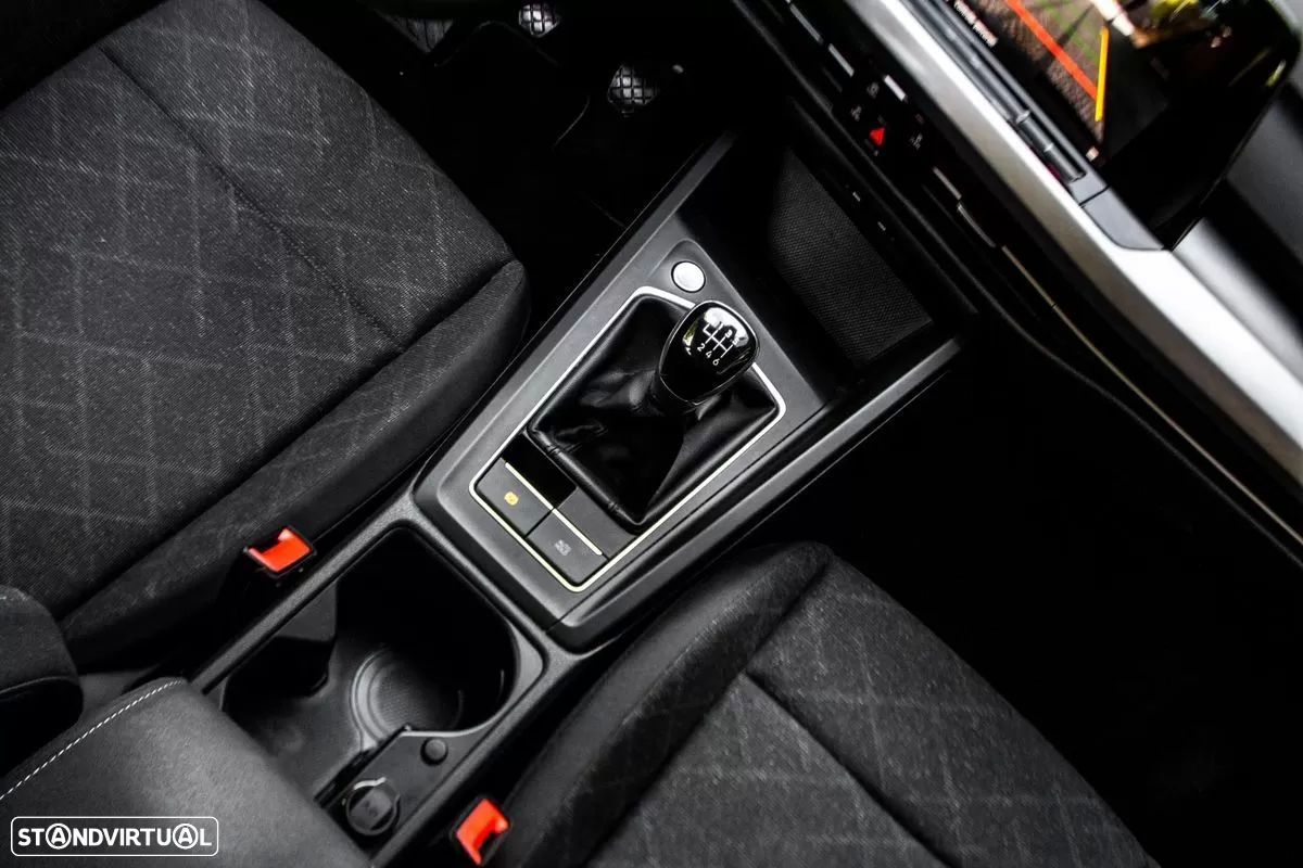 VW Golf Variant 2.0 TDi Conceptline - 37