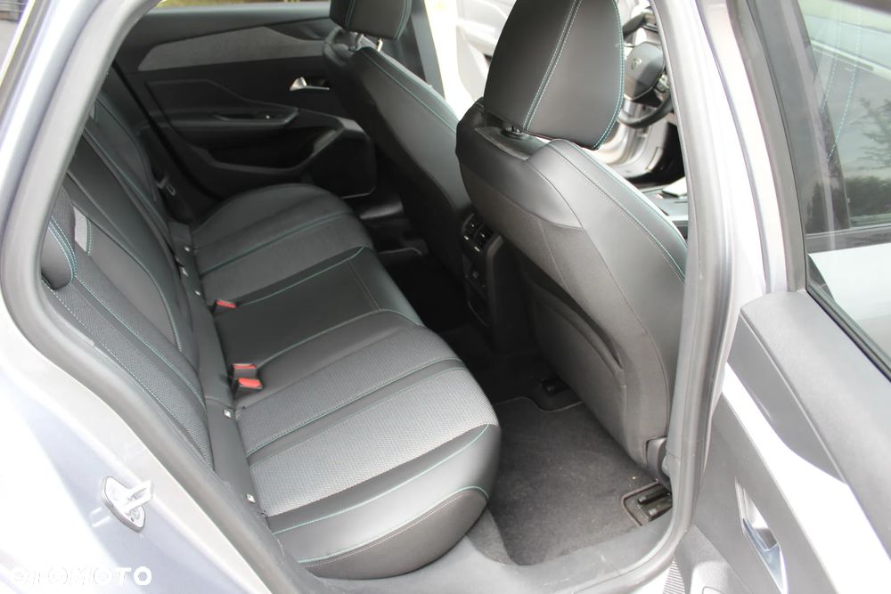 Peugeot 308 1.5 BlueHDi Active S&S EAT6 - 31