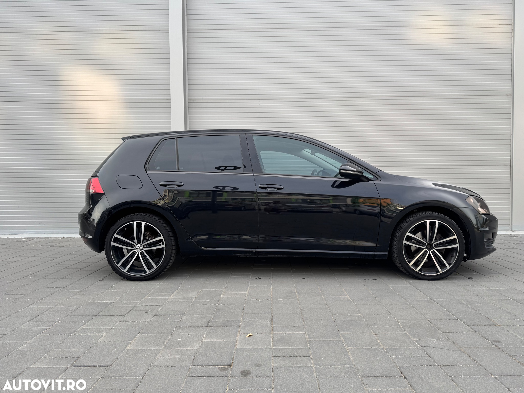 Volkswagen Golf 1.6 TDI (BlueMotion Technology) Comfortline - 27