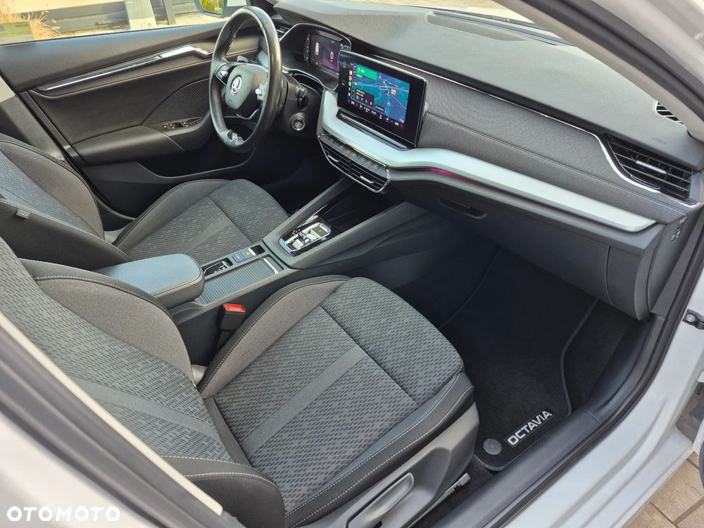 Skoda Octavia 2.0 TDI Style DSG - 9