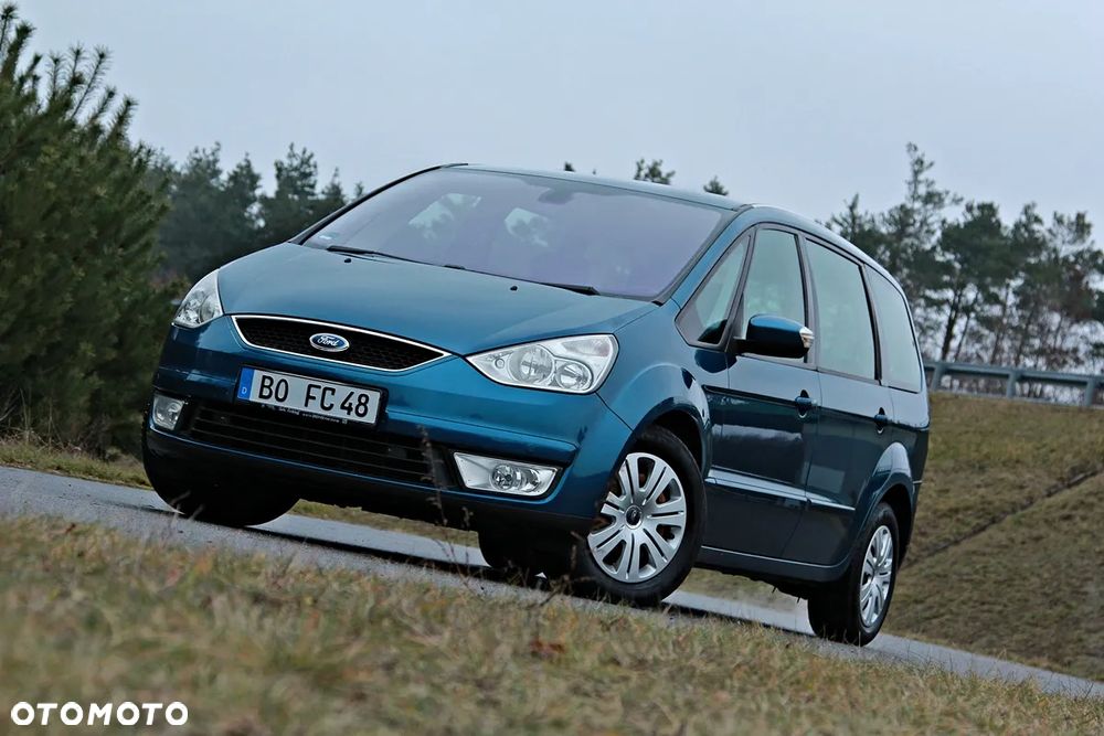 Ford Galaxy 2.0 TDCi DPF Ambiente - 2