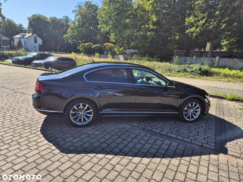 Volkswagen Passat - 9