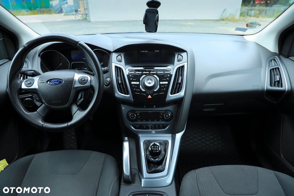 Ford Focus 1.6 EcoBoost Titanium - 12