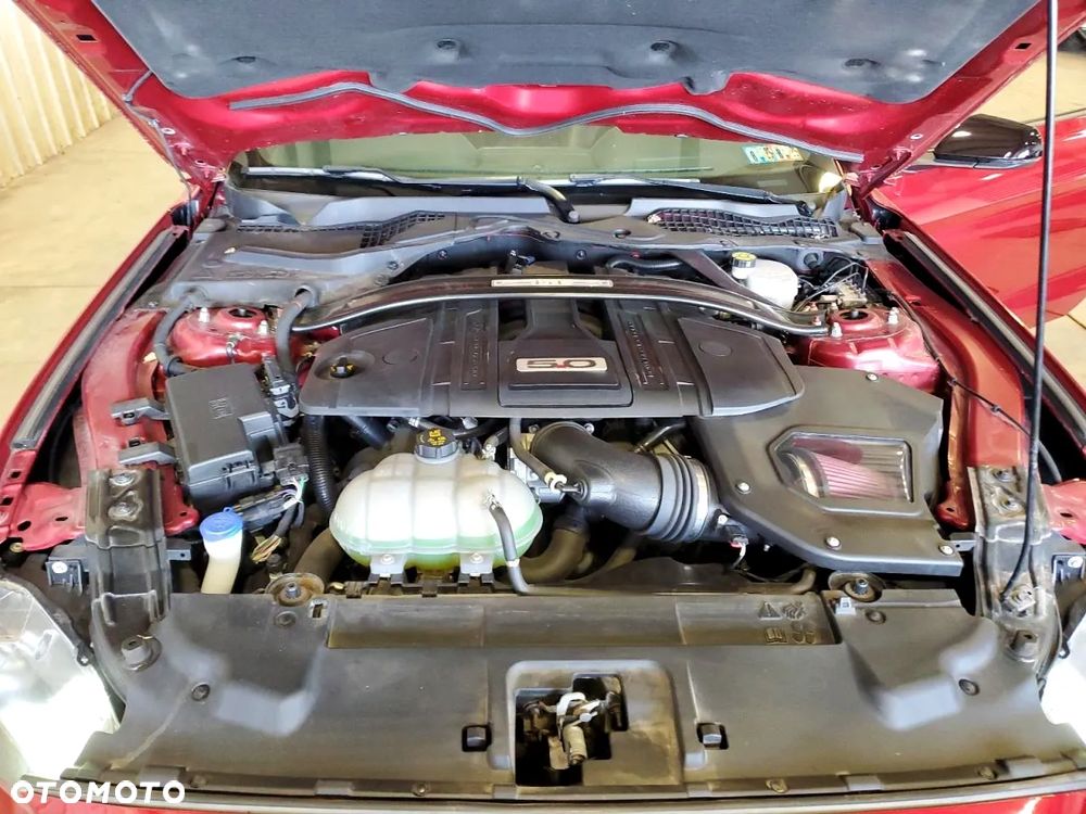 Ford Mustang - 12