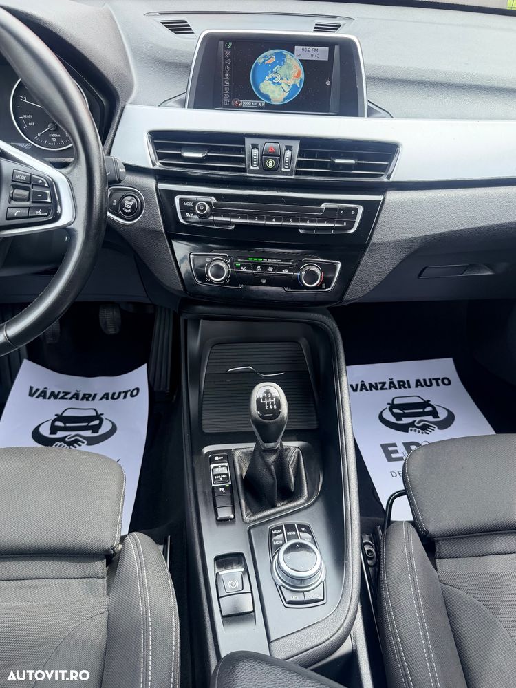 BMW X1 sDrive18d xLine - 24