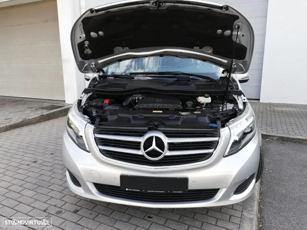 Mercedes-Benz V 220 d Longo Aut. - 41