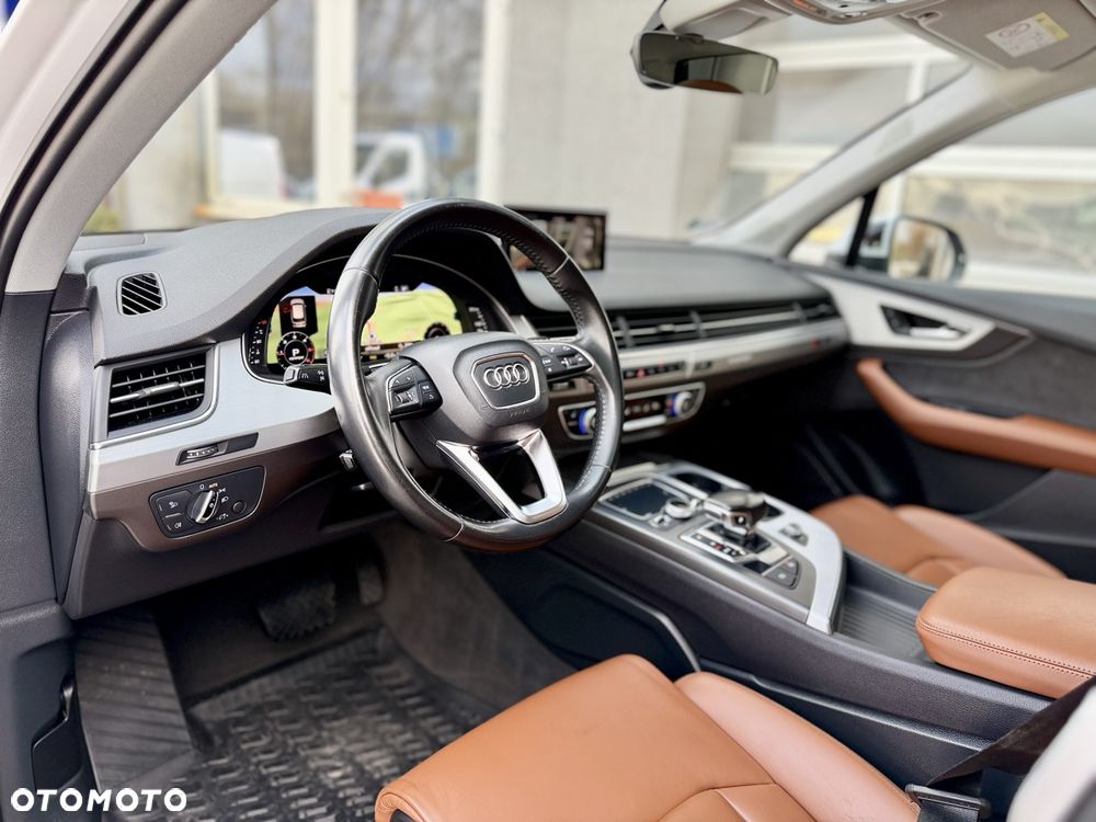 Audi Q7 - 16