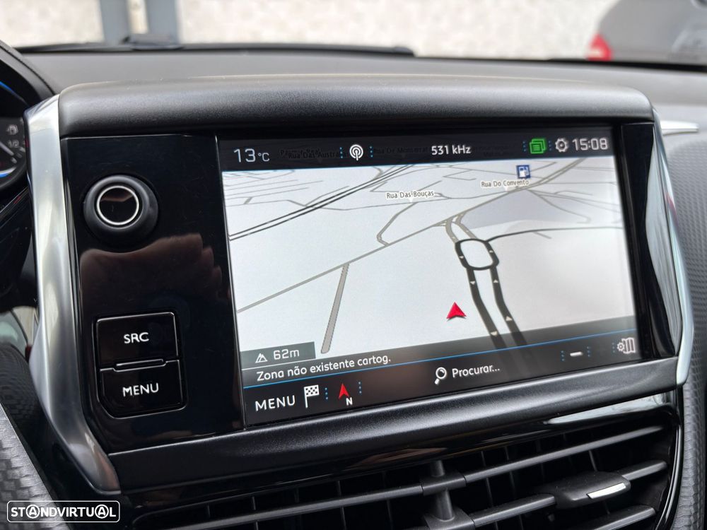 Peugeot 2008 1.2 PureTech Allure - 21