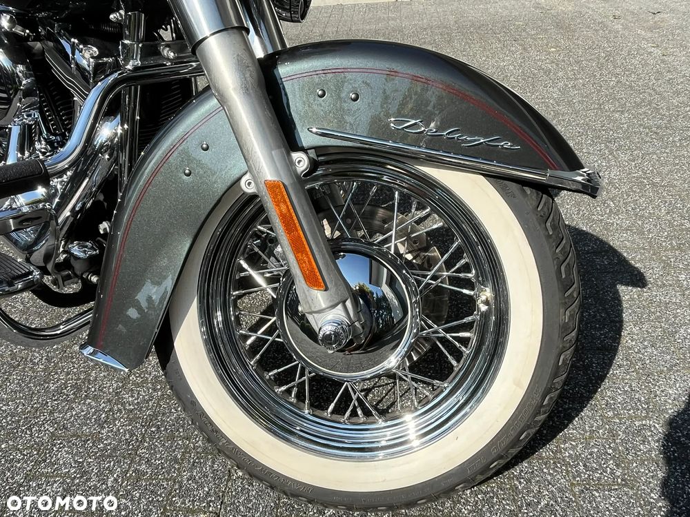 Harley-Davidson Softail Deluxe - 7