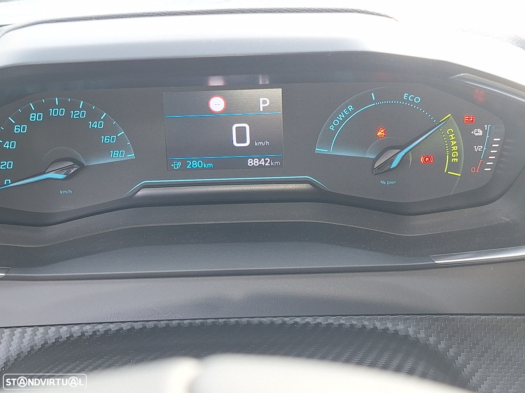 Peugeot e-2008 54 kWh SE Style - 20