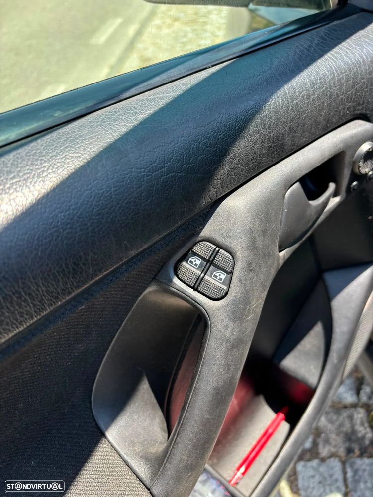 VW Golf 1.6 GT - 12