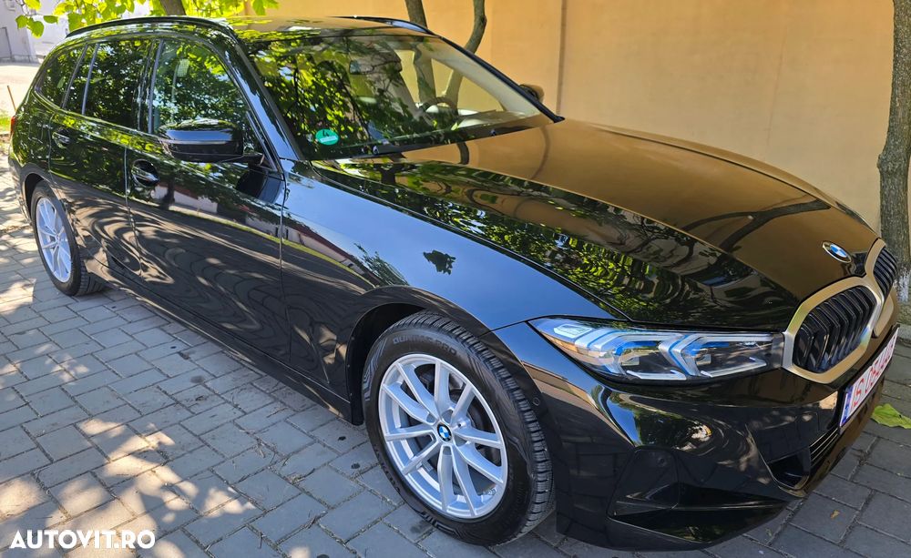 BMW Seria 3 318i Touring Aut. Advantage - 2