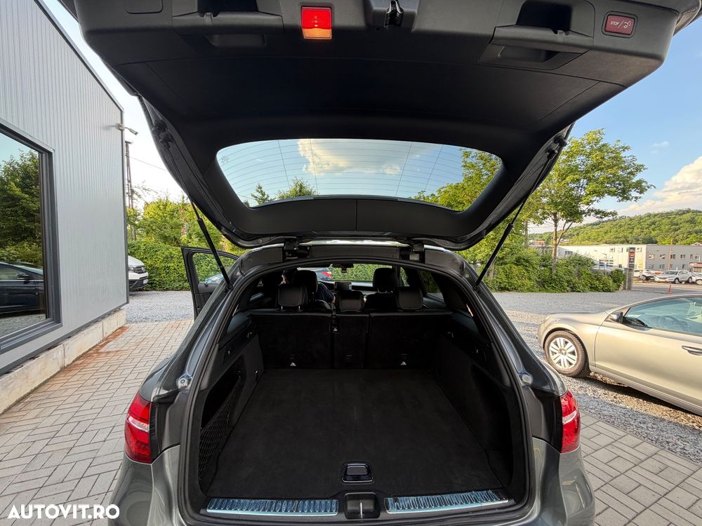 Mercedes-Benz GLC 250 d 4MATIC 9G-TRONIC AMG Line - 37