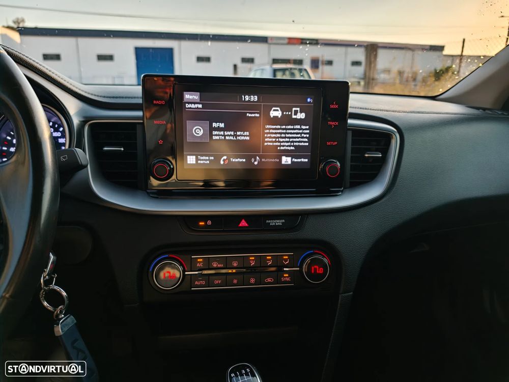 Kia XCeed — fotografia 19
