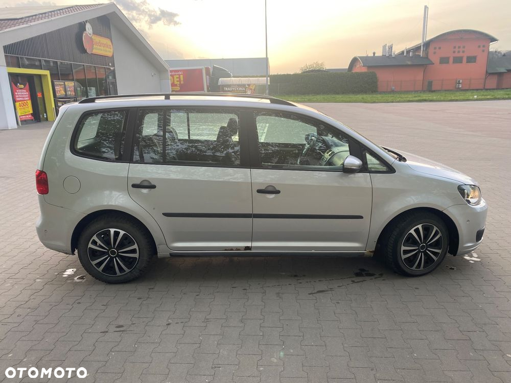 Volkswagen Touran 1.6 TDI DPF BlueMot Trendline - 5