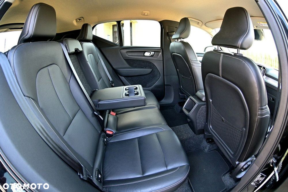 Volvo XC 40 D3 Momentum Pro - 22