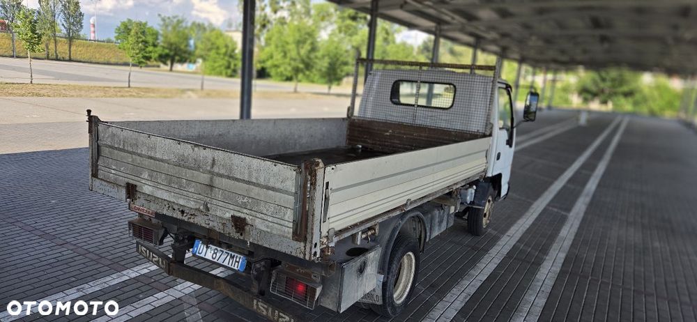 Isuzu NPR69 - 6