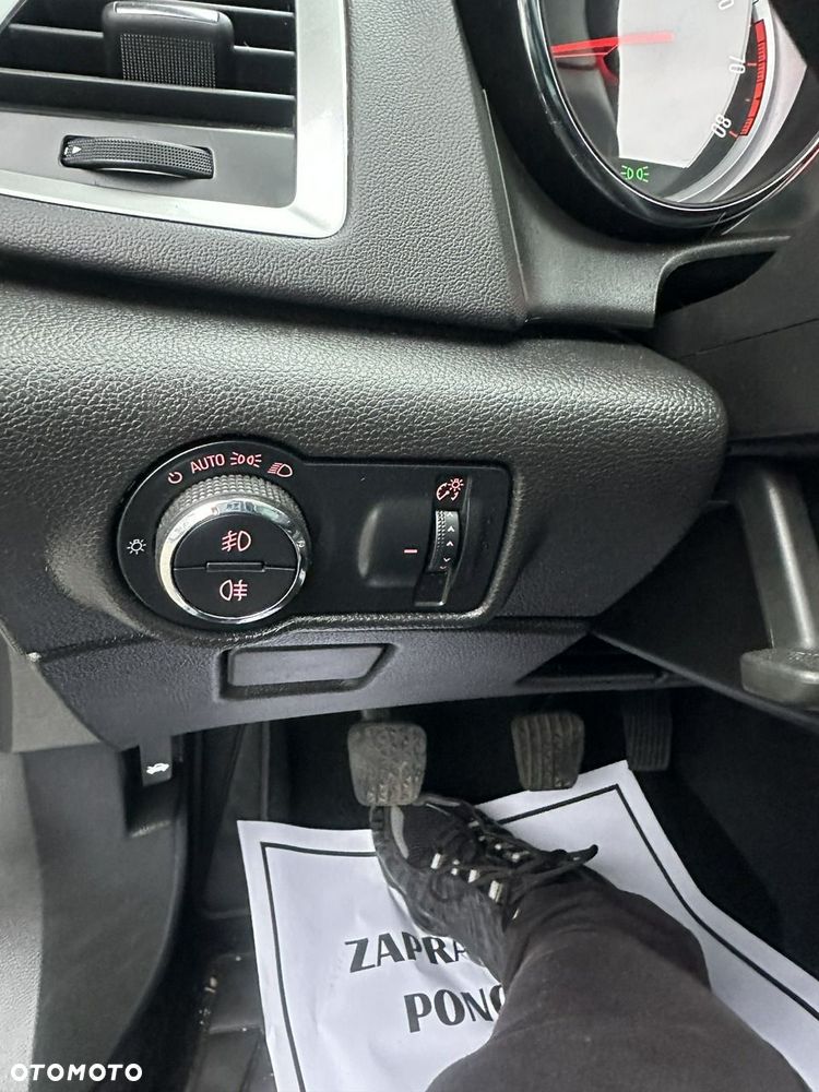 Opel Astra - 16