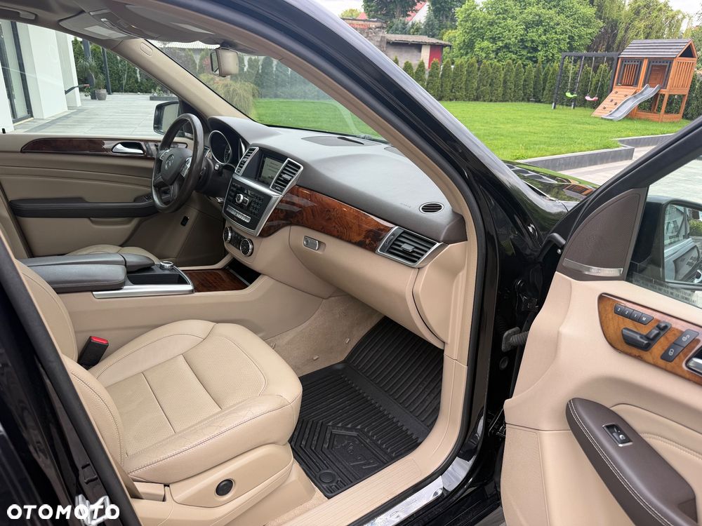Mercedes-Benz ML 350 BlueTEC 4MATIC 7G-TRONIC - 16