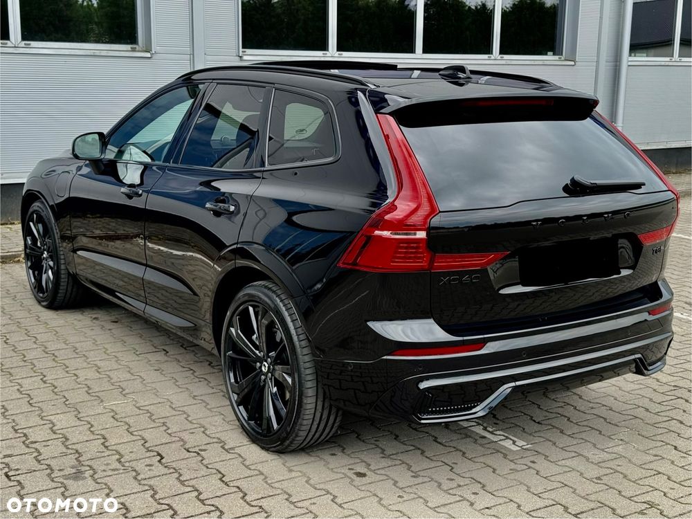 Volvo XC 60 T8 AWD Ultra Black Edition - 12