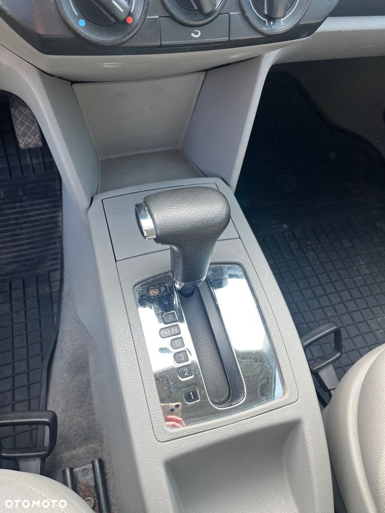 Volkswagen Polo 1.4 16V Trendline - 11