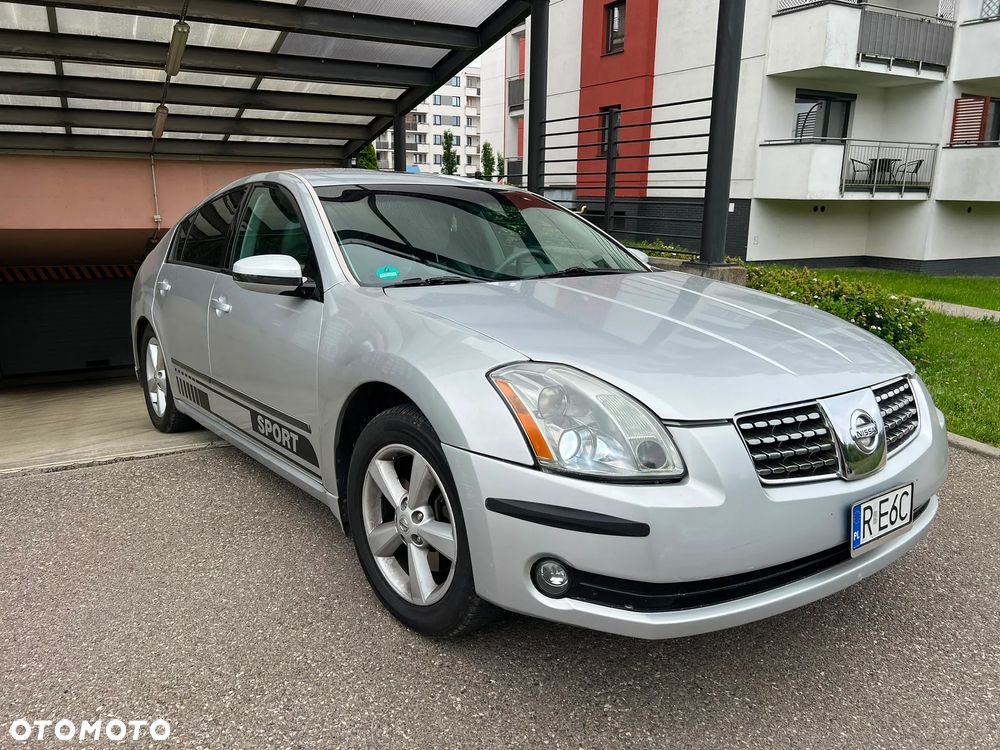 Nissan Maxima 3.5 SE - 8