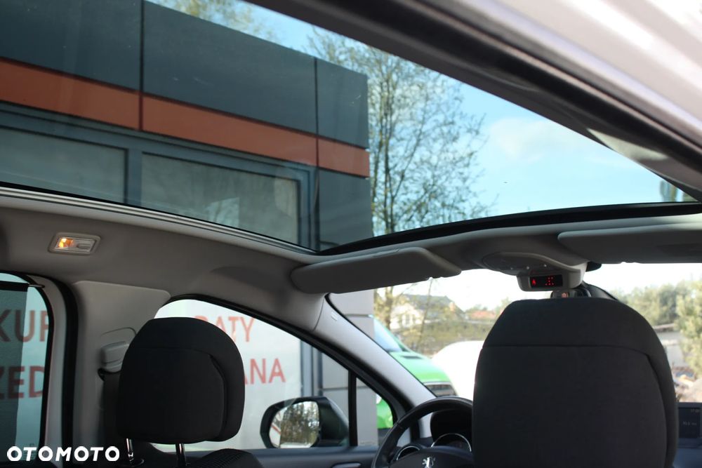 Peugeot 5008 1.6 THP Allure 7os - 8