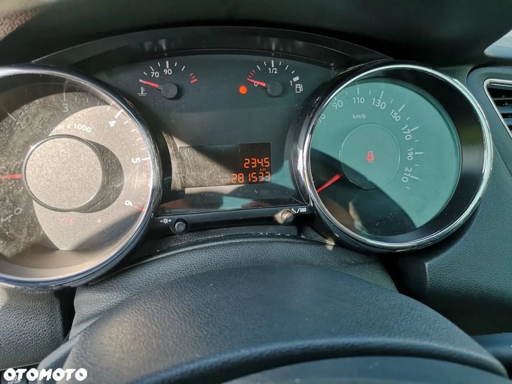 Peugeot 5008 1.6 HDi Access - 16