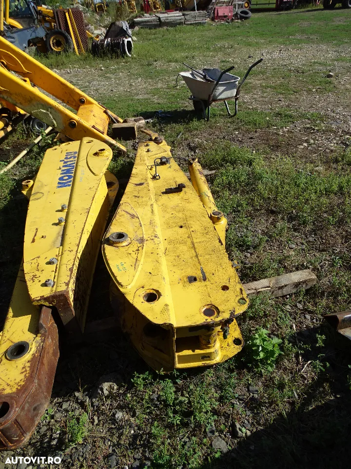 Barat si antebrat Komatsu WB 93 - 2