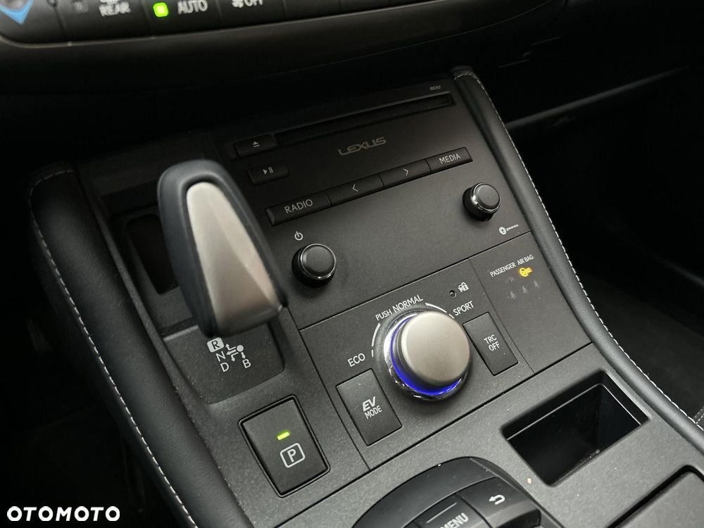Lexus CT - 14