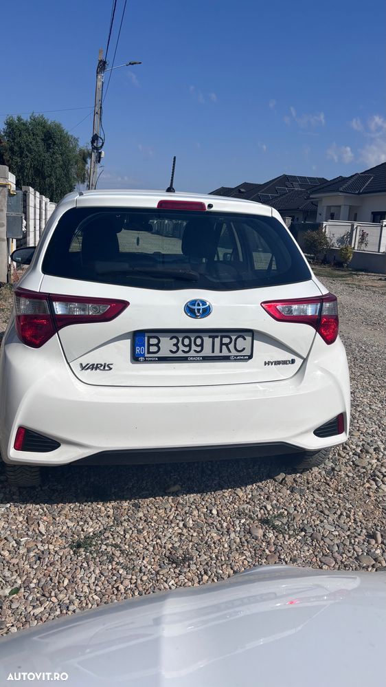 Toyota Yaris 1.5 VVT-i HSD Luna - 2