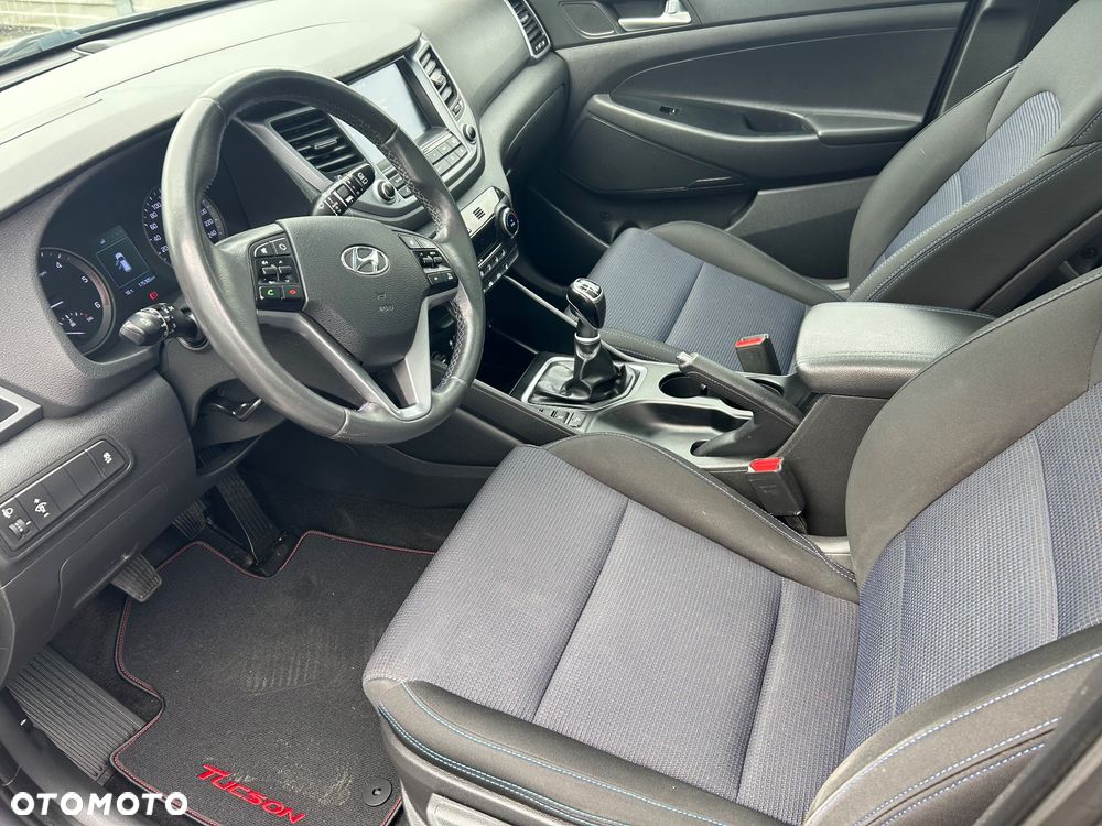 Hyundai Tucson 1.7 CRDI BlueDrive Comfort 2WD - 17