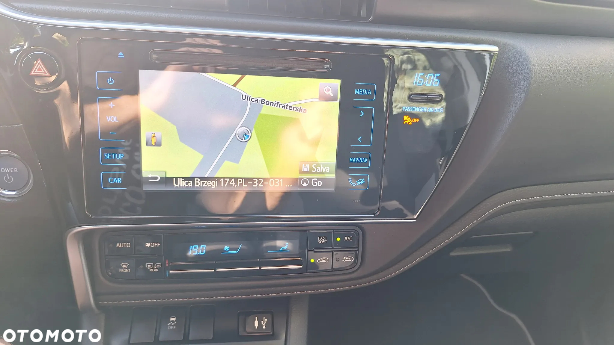 Toyota Auris 1.8 VVT-i Hybrid Automatik Style Selection - 13