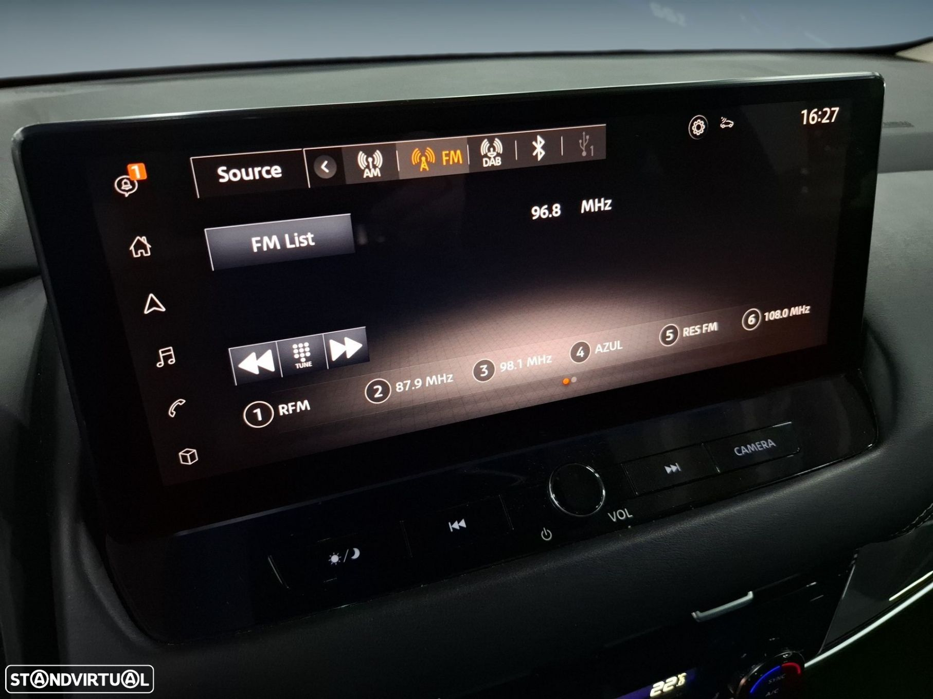 Nissan Qashqai 1.3 DIG-T N-Connecta LED+TT+SKY Xtronic - 23