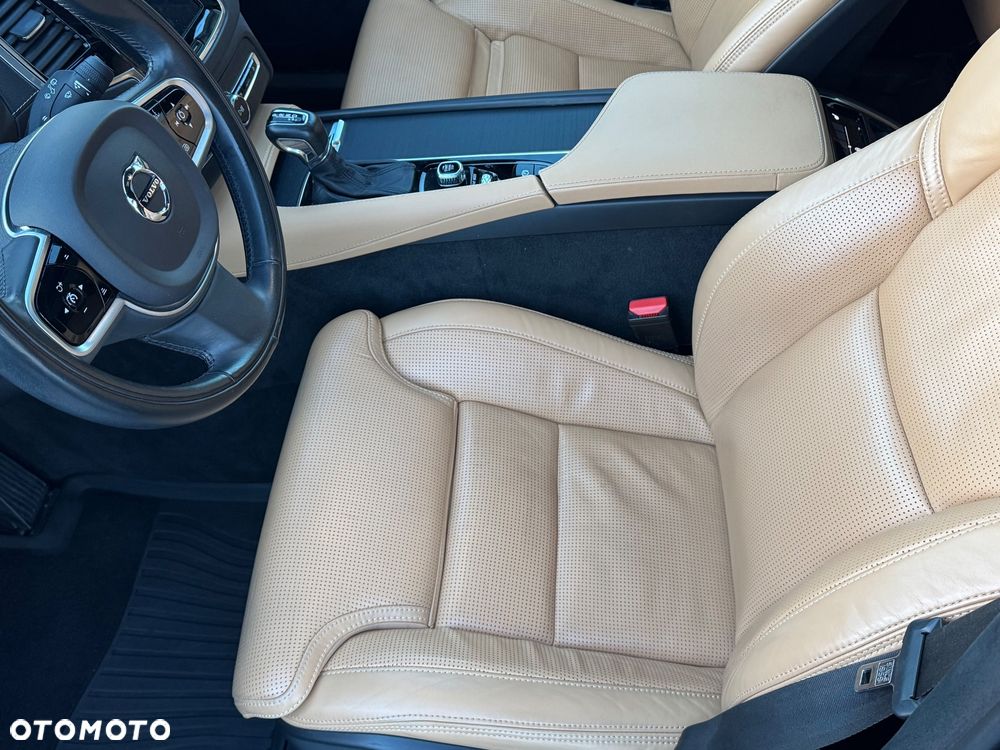 Volvo XC 90 T6 AWD Inscription 7os - 19