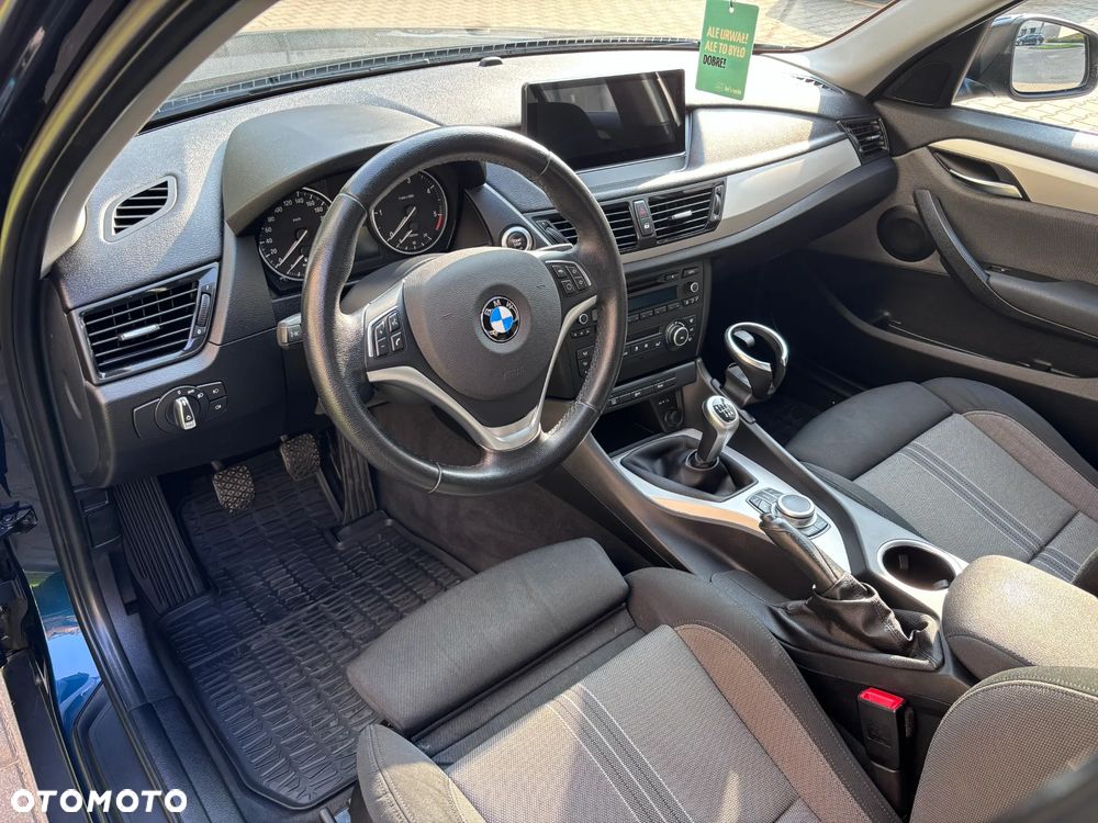 BMW X1 sDrive18d - 28