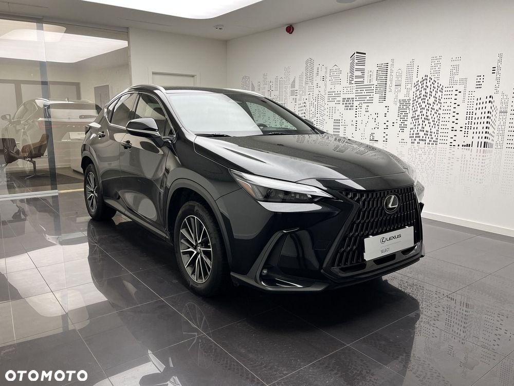 Lexus NX 350h Business AWD - 4