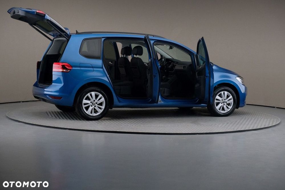 Volkswagen Touran - 6